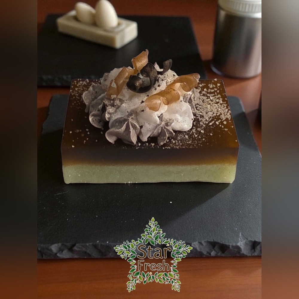 (1) Novelty Dubai Chocolate Layered Soap with Whipped Soap Topping